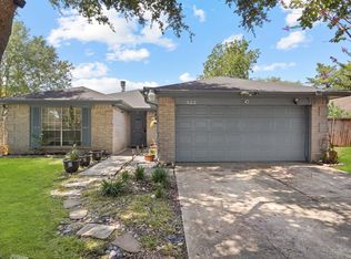 522 Oakdale Dr, Stafford, TX 77477