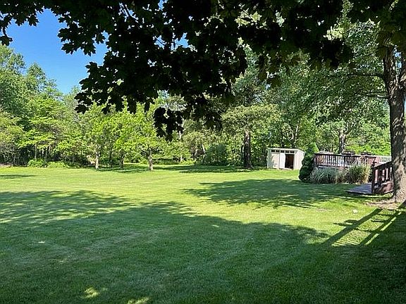 1.4 acre secluded yard