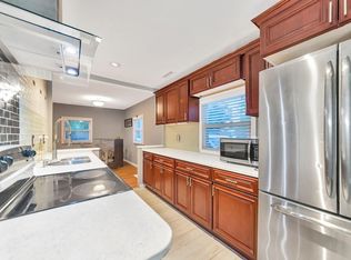 33 Cuff Ave, Springfield, MA 01104