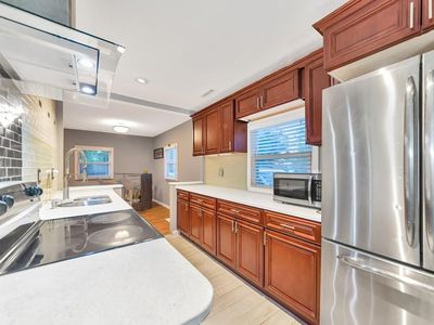 33 Cuff Ave, Springfield, MA, 01104