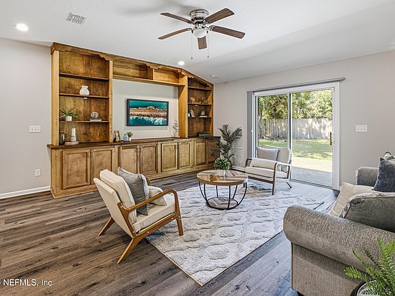 4th image of 12911 SILVER OAK Drive