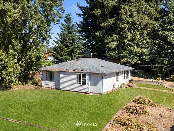 2nd image of 601 N 4th Ave