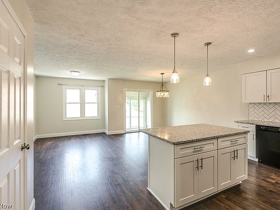 4th image of 83 Christy Dr