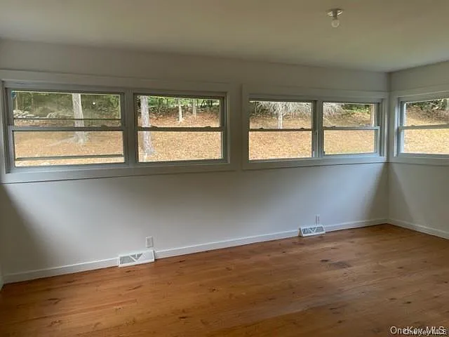 126 Roselawn Rd — Photo 12