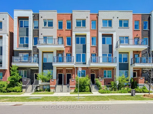 105 Frederick Tisdale Dr, Toronto, ON M3K 0C6