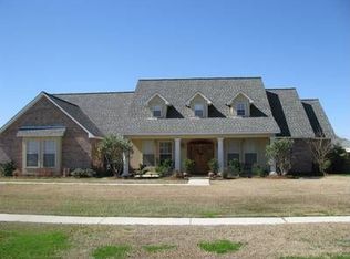 16221 Ole Homestead Ln, Prairieville, LA 70769