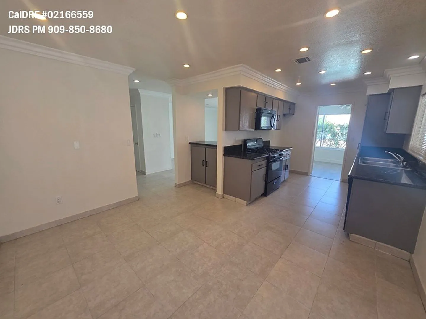 Rancho Cucamonga 4 Bedroom Home — Photo 4