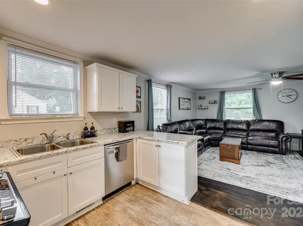 137 Harris St, Chester, SC 29706