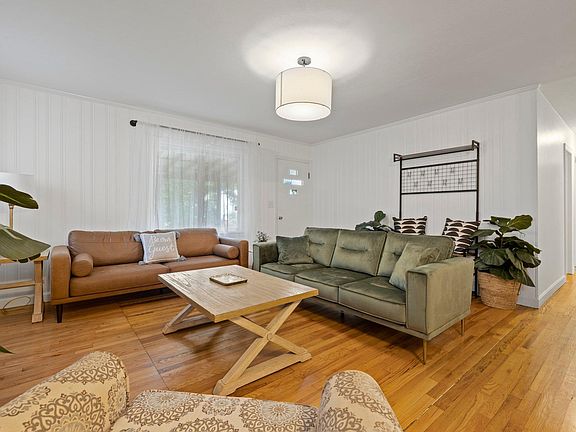 Airy and light filled room
