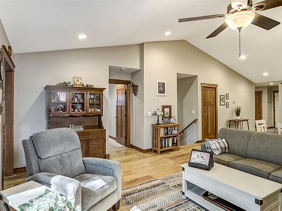 4th image of 1599 Kyler Street