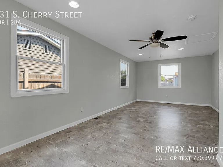 231 S Cherry St — Photo 23