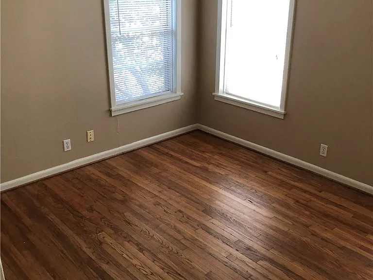 511 Gilchrist Ave — Photo 7