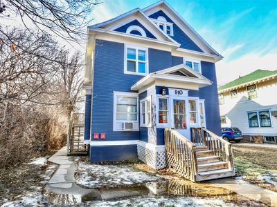 910 S Washington St, Aberdeen, SD, 57401