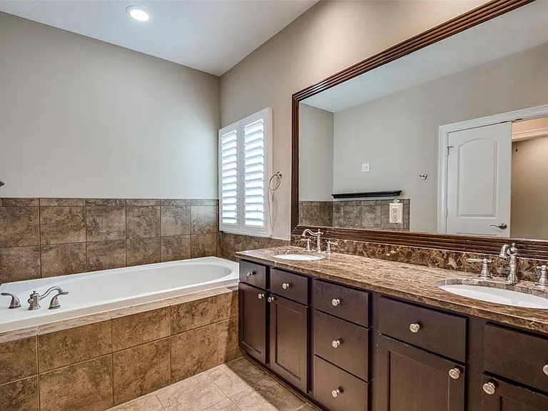1126 Hempstead Villa Ln — Photo 23