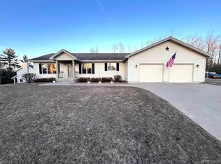 1108 Bruning St, Niagara, WI 54151