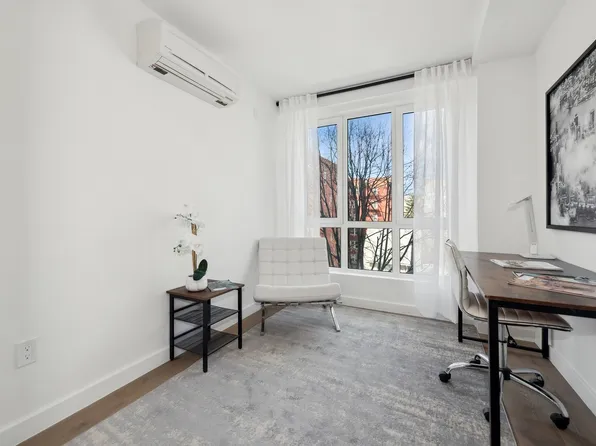 618 Avenue H 5/B image 3 of 21