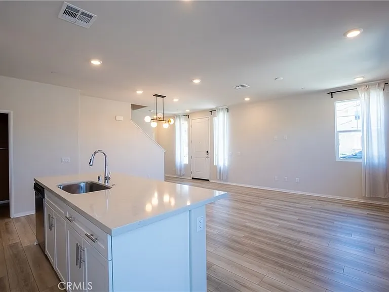 28228 Heirloom Dr — Photo 29