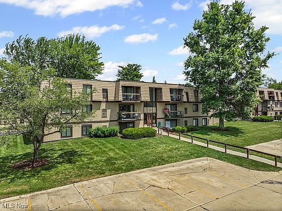 3rd image of 9521 Sunrise Blvd