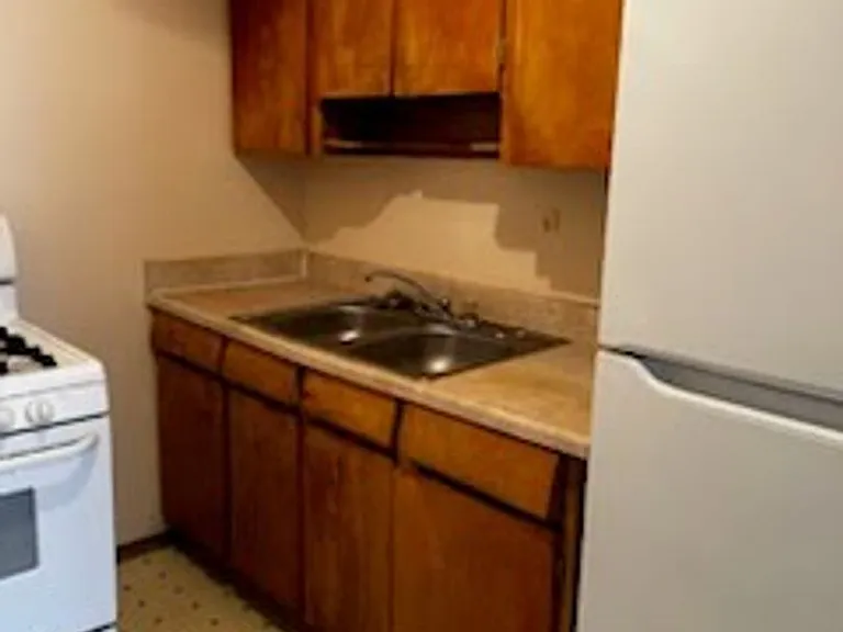 4800 W Hampton Ave — Photo 5