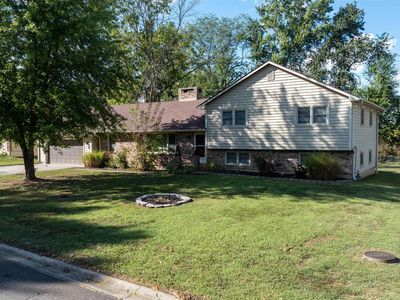 1204 Elm Hills Blvd, Sedalia, MO, 65301