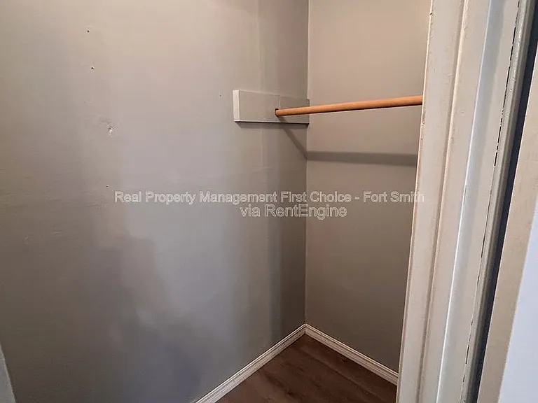 1010 S 19th St #4 — Photo 9