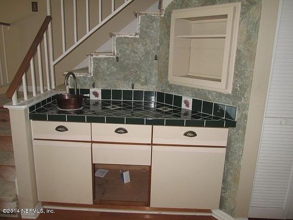 4th image of 1023 Sea Hawk Dr