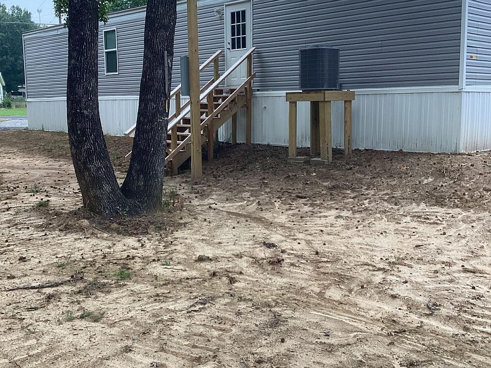 2nd image of 214 Caney Creek Rd