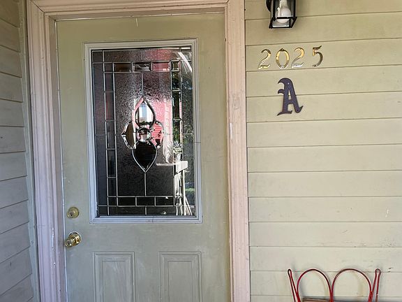 2nd image of 2025 9th St #A