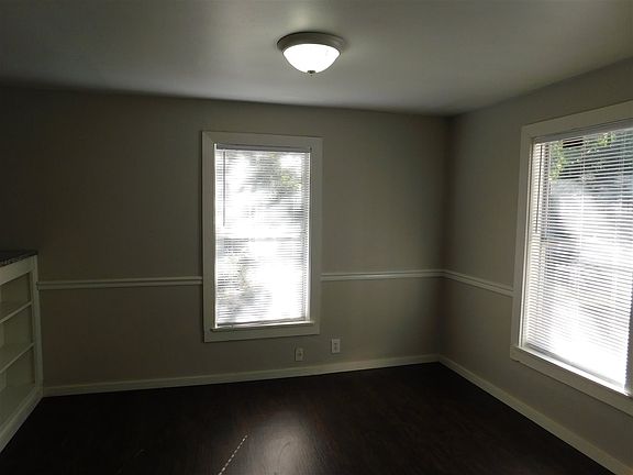 4th image of 811 Fairway Dr