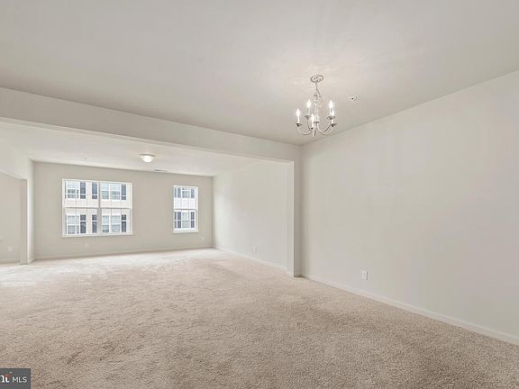 4th image of 17028 Beveridge Dr