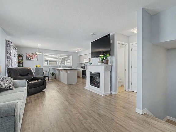 5th image of 11 Clover Bar Ln #69