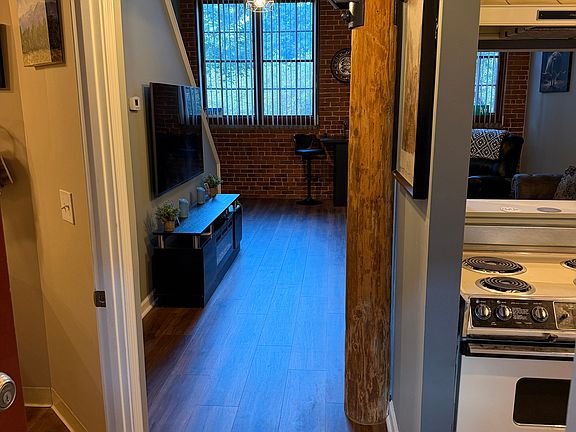 4th image of 839 Main Street #71