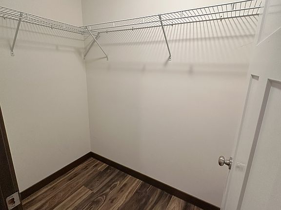 3rd image of 360 N Knowles Ave #B