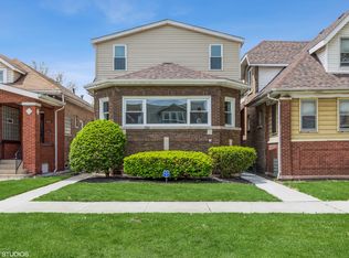 8222 S Saint Lawrence Ave, Chicago, IL 60619