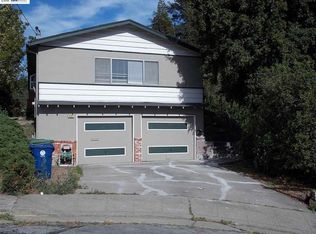 2727 Darlene Ct, Castro Valley, CA 94546