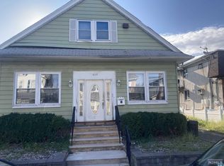 404-406 E 34th St, Paterson, NJ 07504