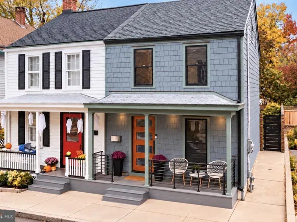 10 Clinton St, Lambertville, NJ 08530