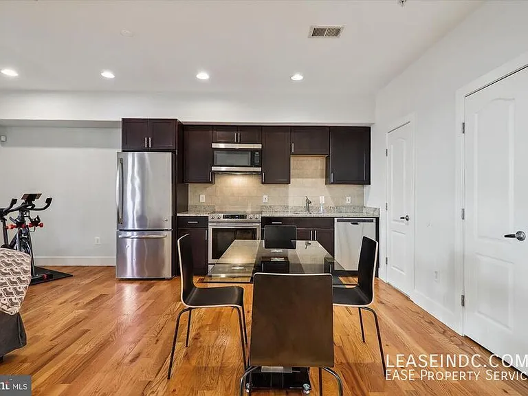515 N St NW #2 — Photo 5