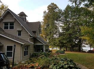 1301 Milwaukee St, Delafield, WI 53018