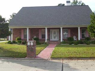 398 Rosemount Dr, New Iberia, LA 70560