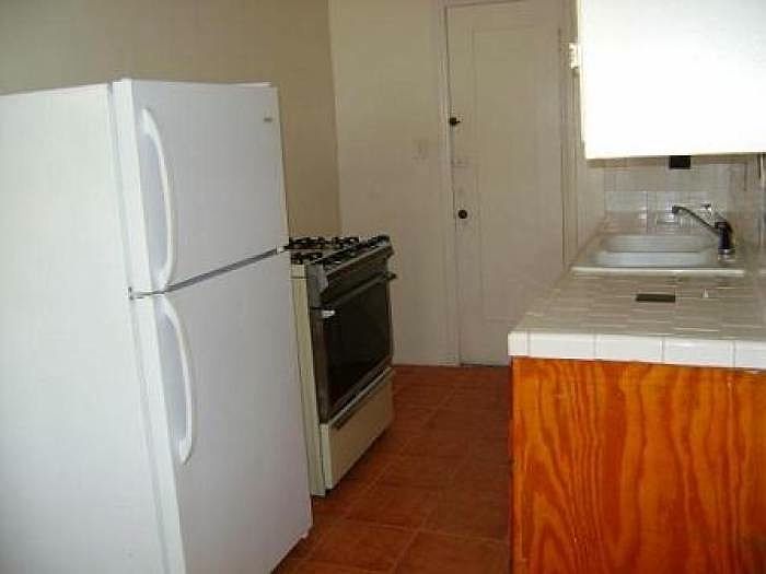 2nd image of 1154 S Normandie Ave APT 201