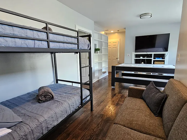 1179 Francis St NW — Photo 30