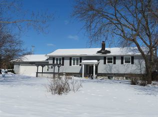 W7970 Whitetail Dr, Pardeeville, WI 53954