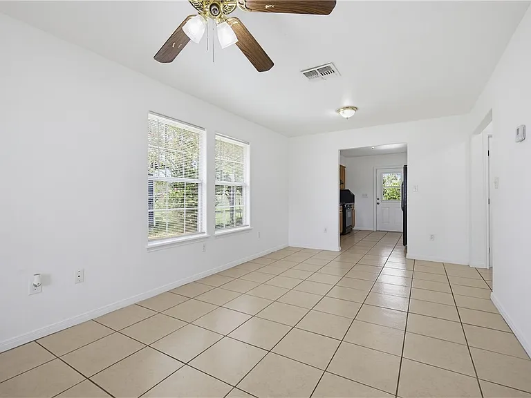 4214 Barrera Dr — Photo 5