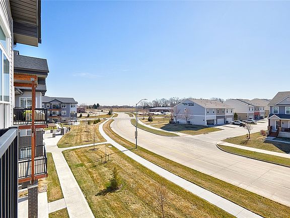 5th image of 9065 Bishop Dr #313
