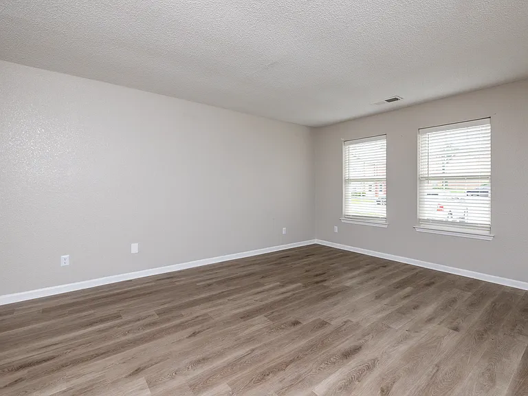 Stonehedge Townhomes — Photo 4