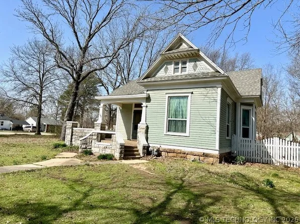 349 S Foreman St, Vinita, OK 74301