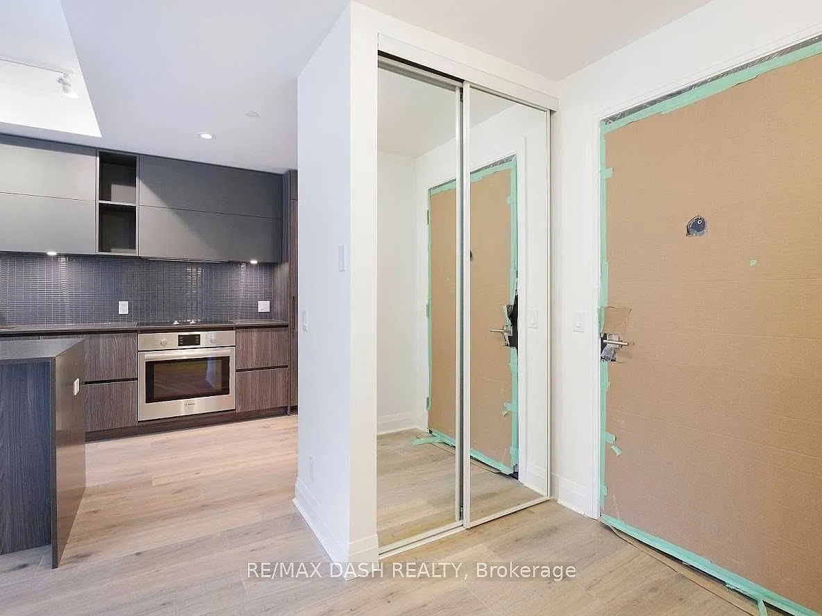3 bed, $4,800 — Photo 2