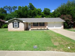 925 Ray Andra Dr, Desoto, TX 75115