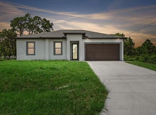 1144 Mobley St E, Lehigh Acres, FL 33974
